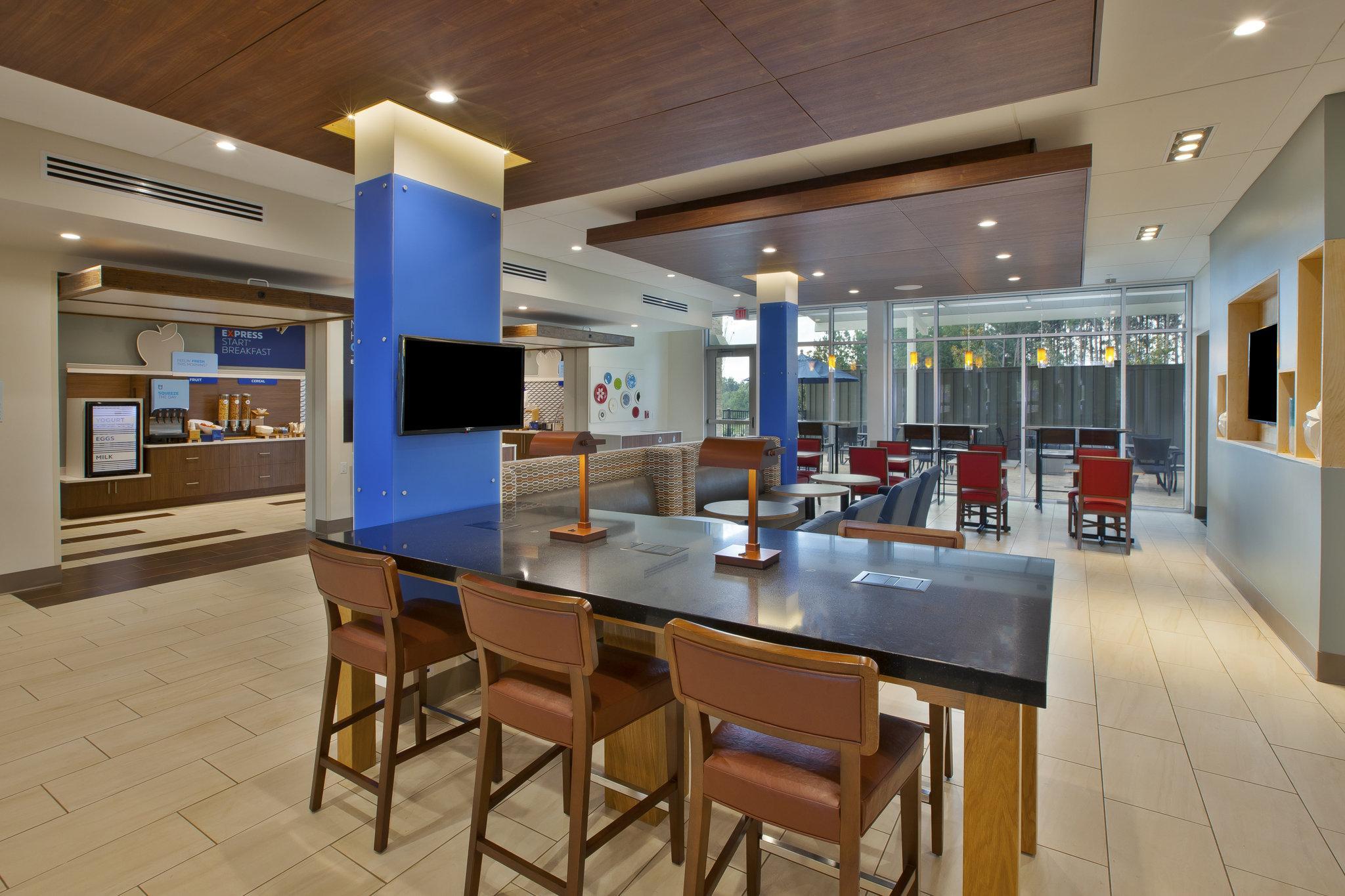 Hotel Hampton & Richmond Short Pump, Va 3*