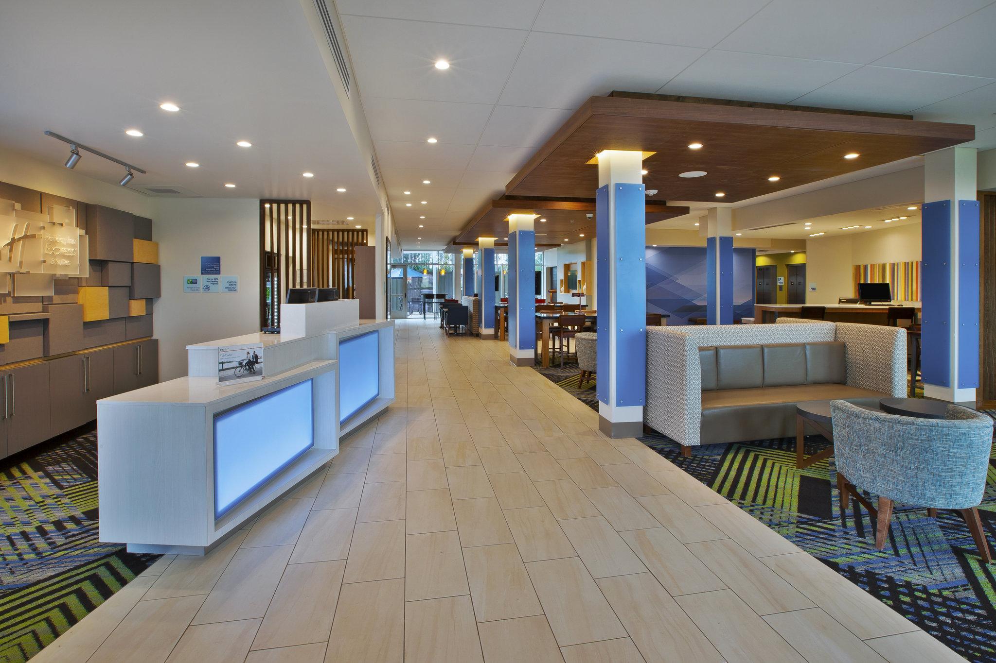 Hampton & Richmond Short Pump, Va 3*